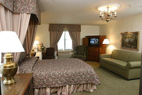 The Lodge Hotel And Conference Center Bettendorf Quarto foto